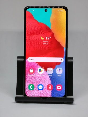 Смартфон Samsung Galaxy A51 6/128 ГБ черный фото 1
